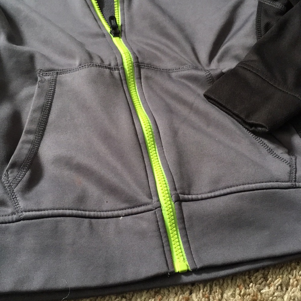 Sweatshirt - Picture 3 of 3